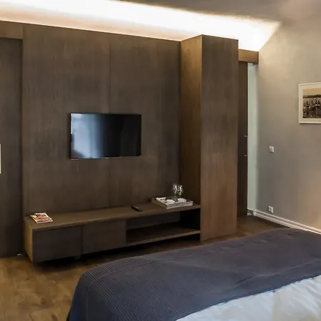 Studio28 Boutique Παρνού